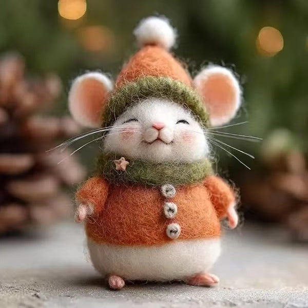 Needle Felted Gift Mouse Ornament (Healing Handmade Decoration)